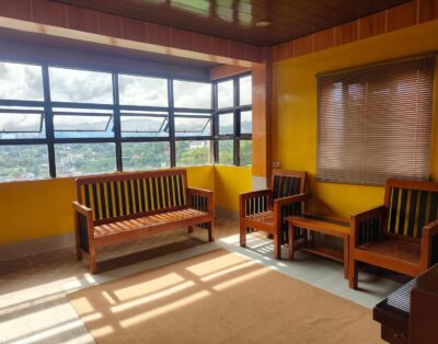 Kuya Dan 2BR 2CR Beautiful Overlooking view unit.